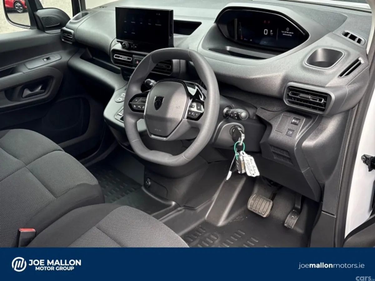 Peugeot Partner MPV, Diesel, 2026, White