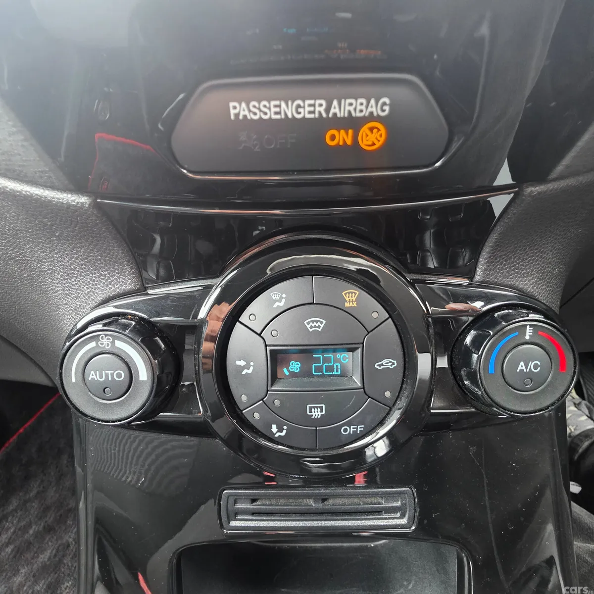 Ford Fiesta Hatchback, Petrol, 2015, Blue