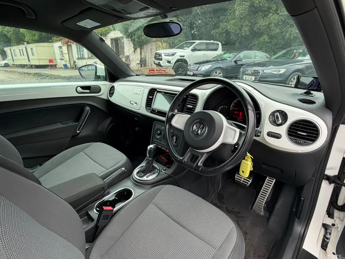 Volkswagen Beetle Coupe, Petrol, 2012, White