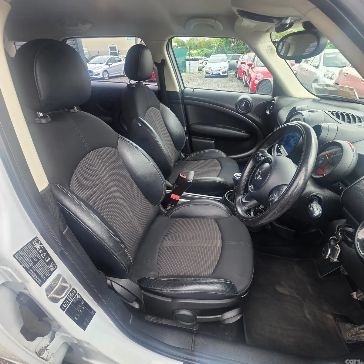 Mini Countryman Hatchback, Diesel, 2015, White