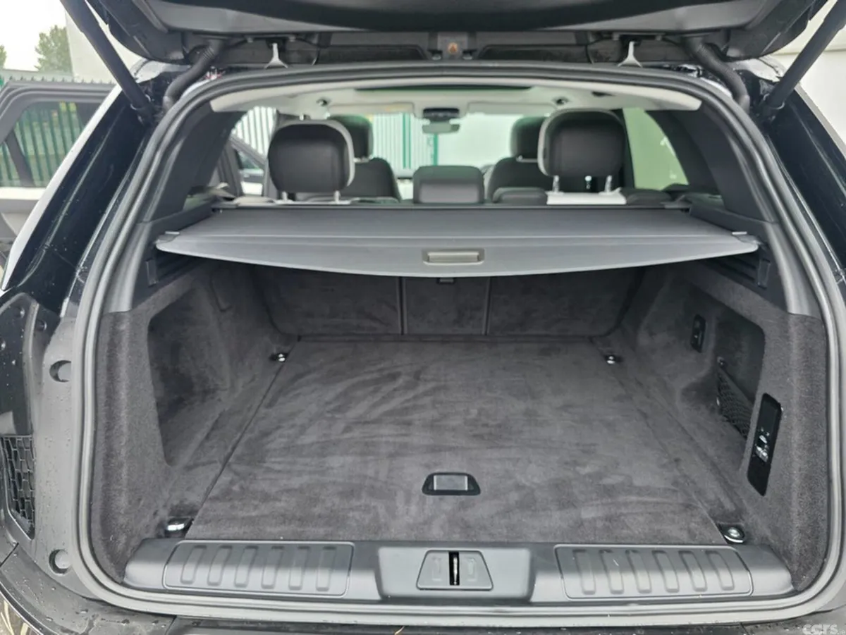 Land Rover Range Rover Sport Estate, Petrol Plug-in Hybrid, 2022, Black