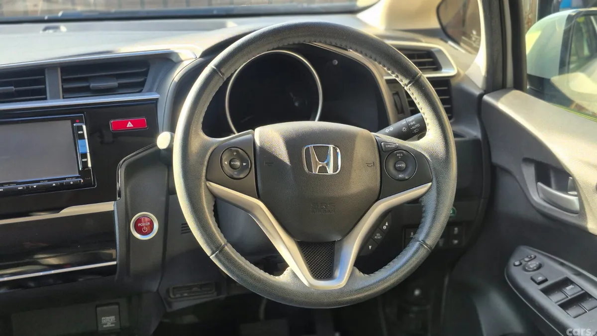 Honda Fit Hatchback, Petrol Hybrid, 2015, White