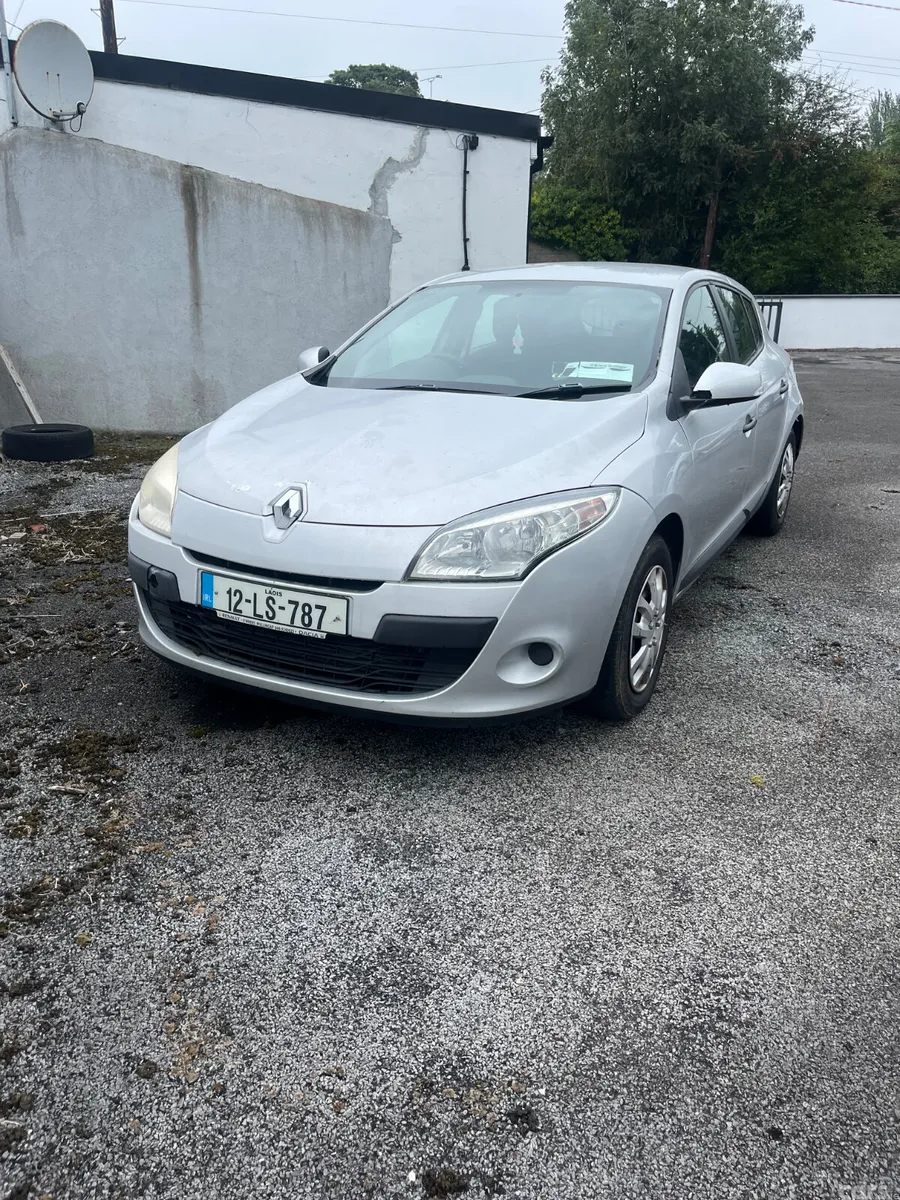 Renault Megane Hatchback, Diesel, 2012, Silver