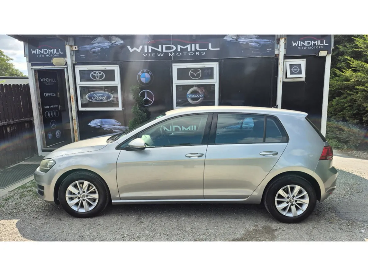 Volkswagen Golf Hatchback, Petrol, 2016, Silver