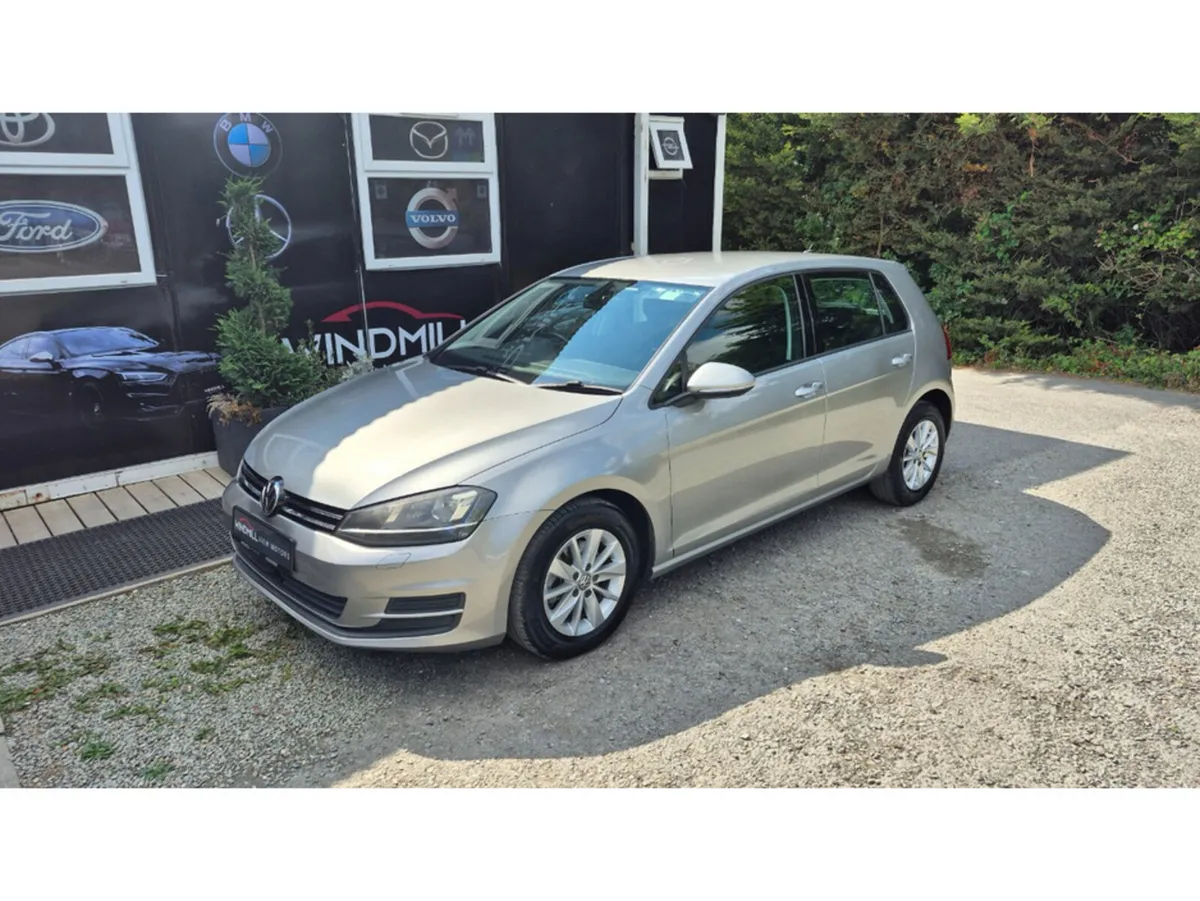 Volkswagen Golf Hatchback, Petrol, 2016, Silver