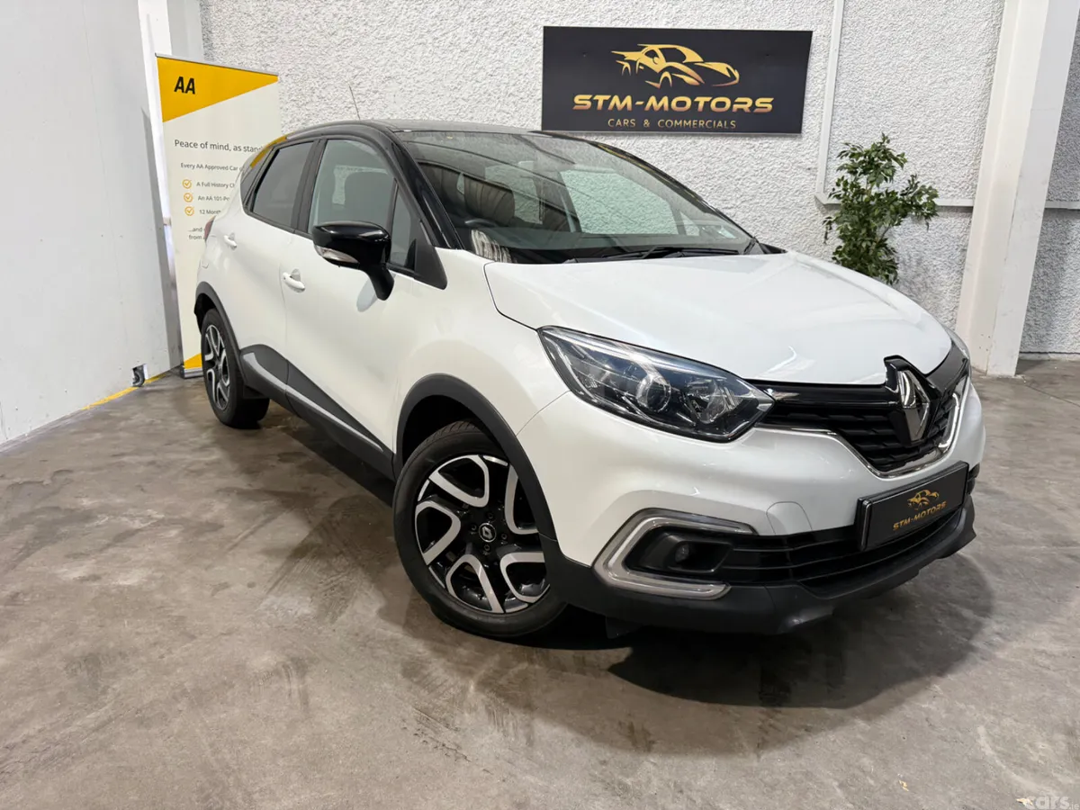 Renault Captur Hatchback, Petrol, 2021, White