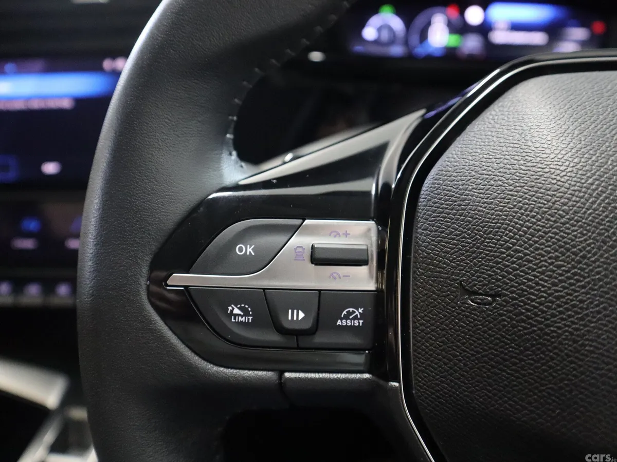 Peugeot 308 Hatchback, Petrol Hybrid, 2023, Black