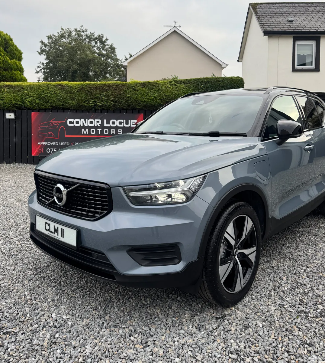 Volvo XC40 SUV, Petrol Hybrid, 2021, Grey
