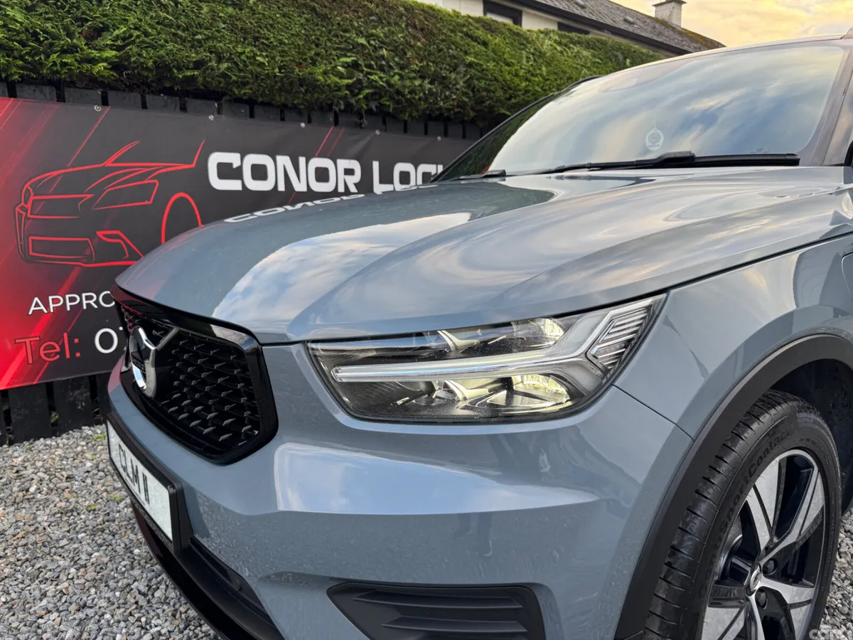 Volvo XC40 SUV, Petrol Hybrid, 2021, Grey