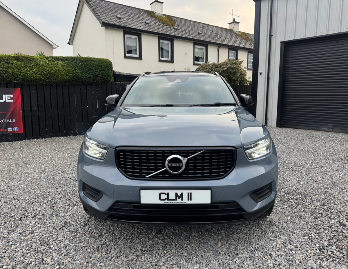 Volvo XC40 SUV, Petrol Hybrid, 2021, Grey