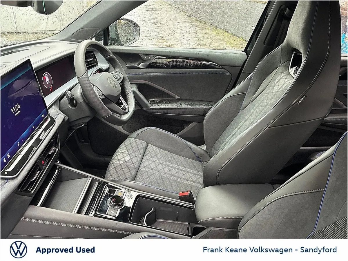 Volkswagen Tayron Estate, Petrol Plug-in Hybrid, 2026, Black