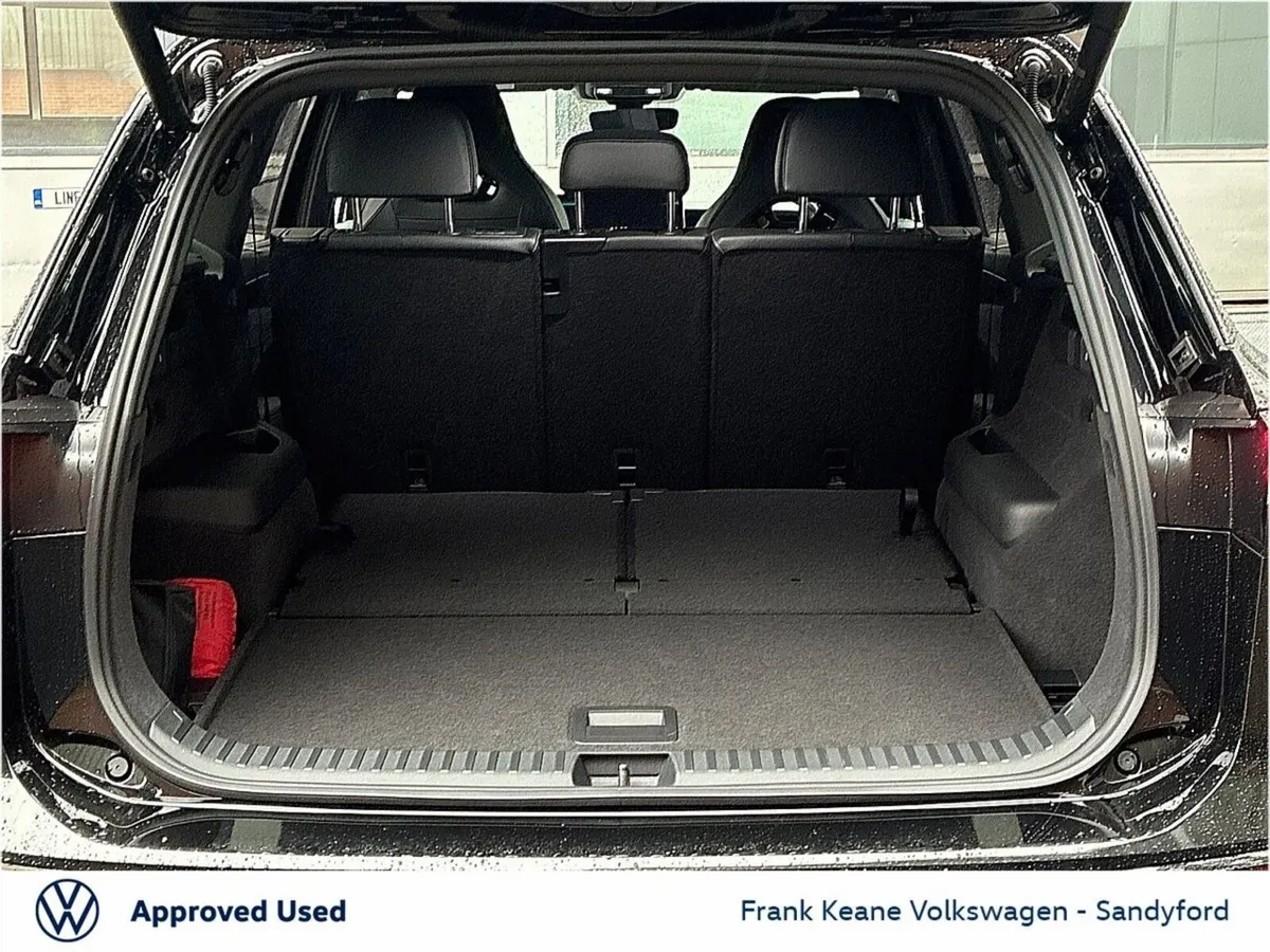 Volkswagen Tayron Estate, Petrol Plug-in Hybrid, 2026, Black