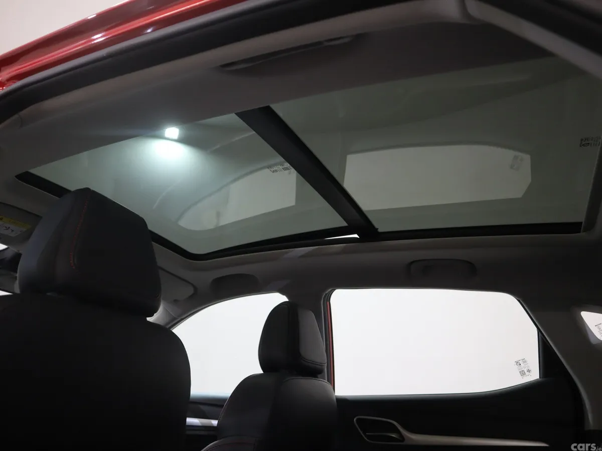 MG ZS SUV, Petrol, 2023, Red