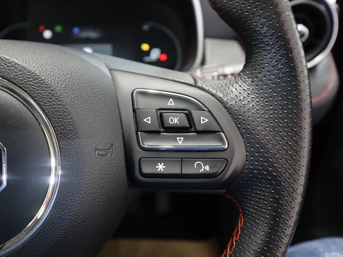 MG ZS SUV, Petrol, 2023, Red