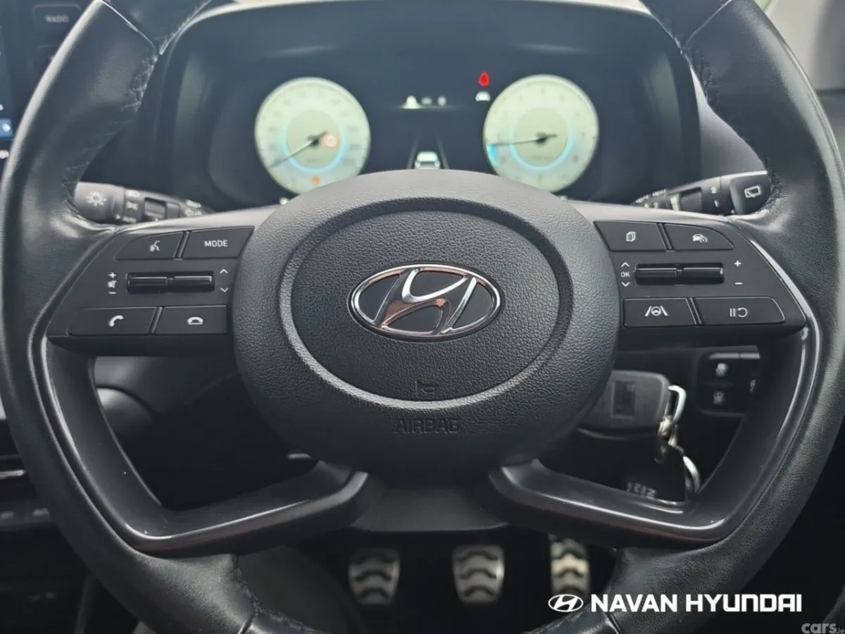 Hyundai Bayon Estate, Petrol, 2021, Red