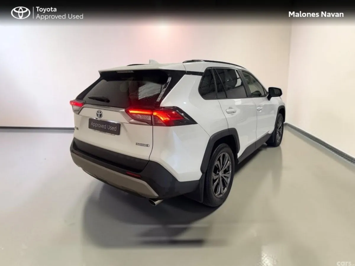 Toyota RAV4 SUV, Petrol Hybrid, 2024, White