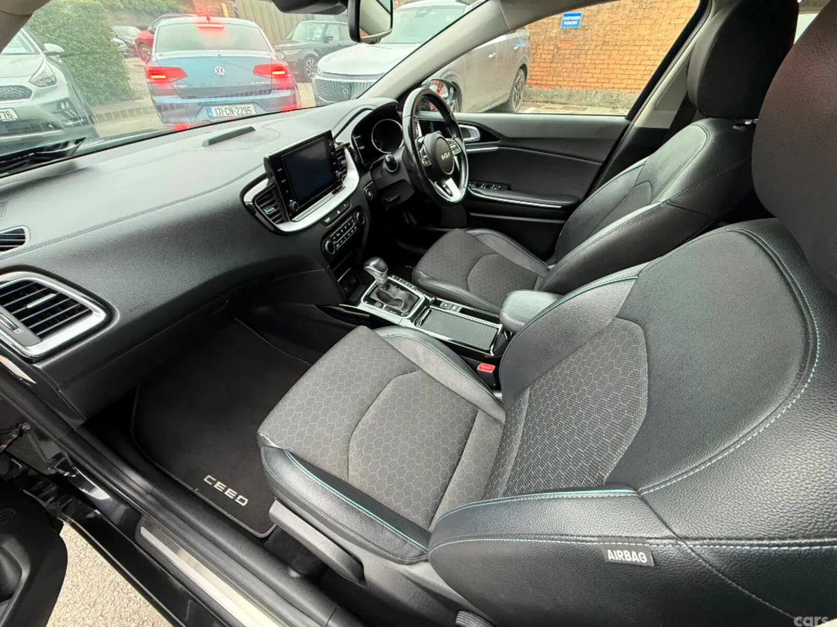 Kia Ceed Estate, Petrol Plug-in Hybrid, 2022, Black