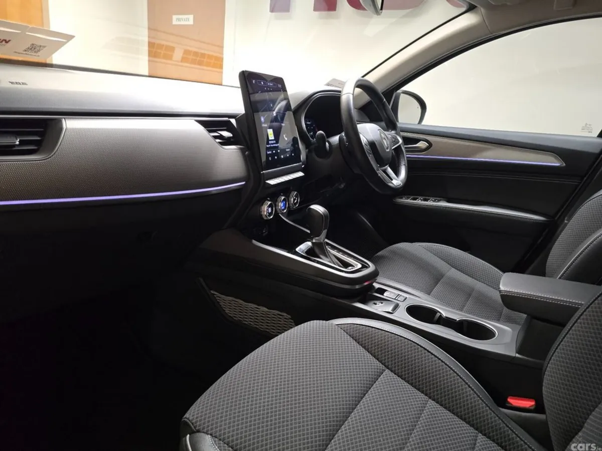 Renault Arkana Hatchback, Petrol, 2023, Grey