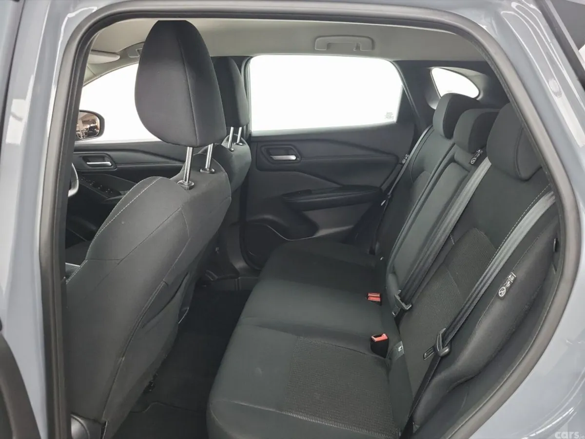 Nissan Qashqai MPV, Petrol, 2024, Grey