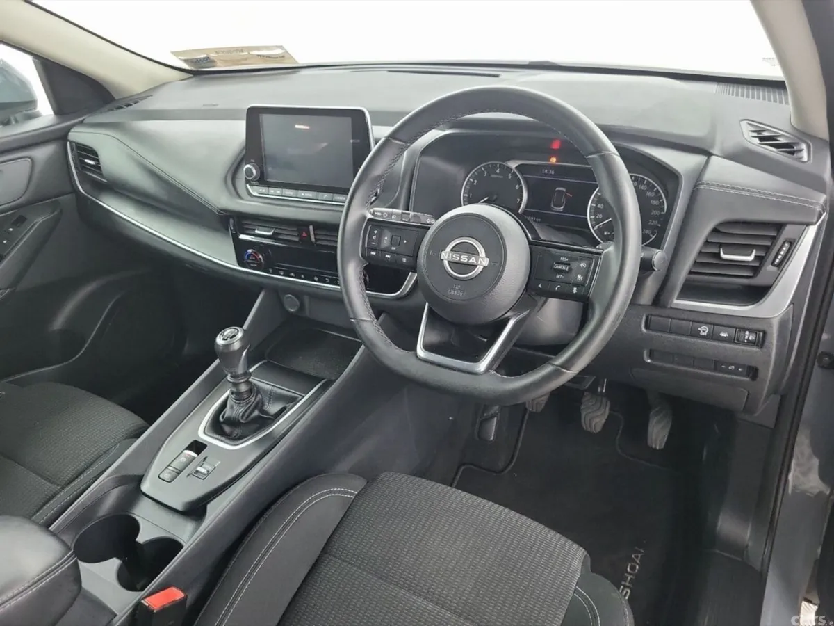 Nissan Qashqai MPV, Petrol, 2024, Grey