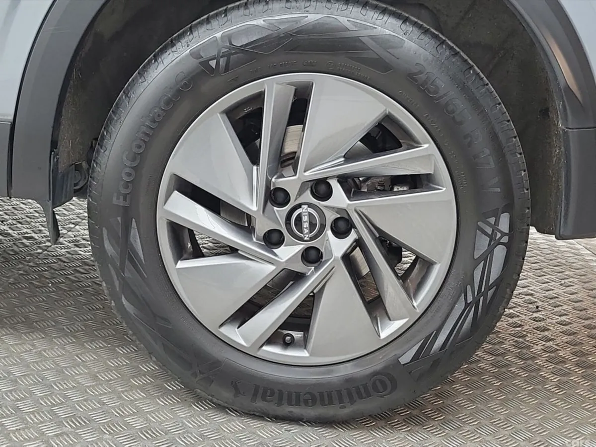 Nissan Qashqai MPV, Petrol, 2024, Grey