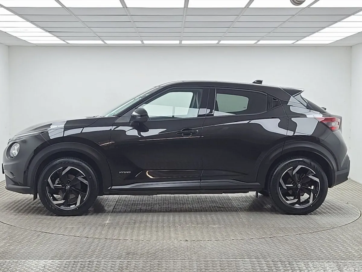 Nissan Juke SUV, Petrol Hybrid, 2024, Black
