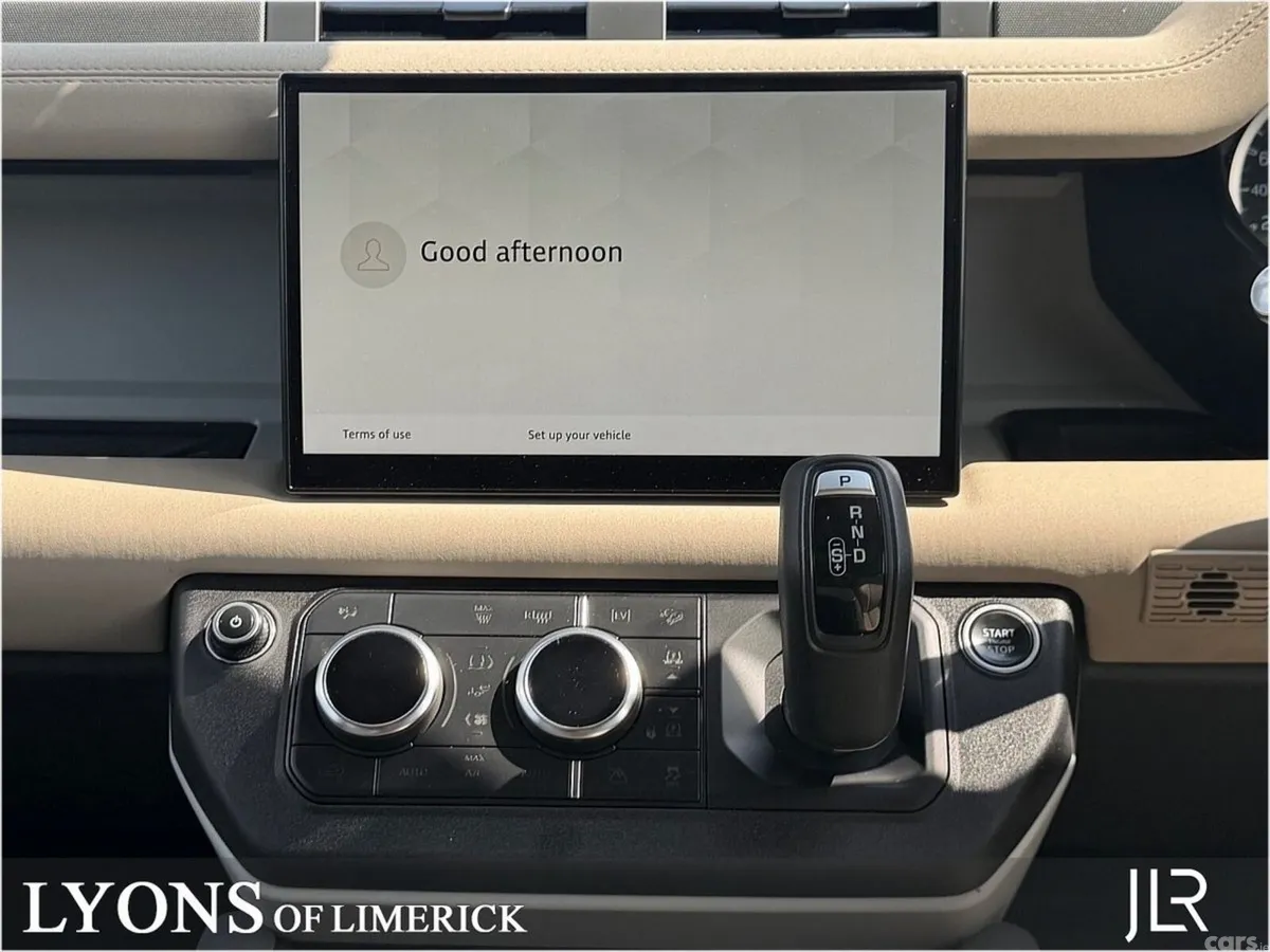 Land Rover Defender SUV, Petrol Plug-in Hybrid, 2022, Silver