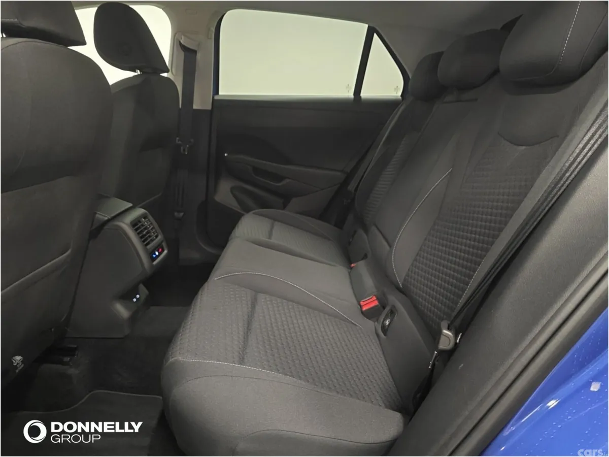 Volkswagen T-Roc Hatchback, Petrol, 2026, Blue