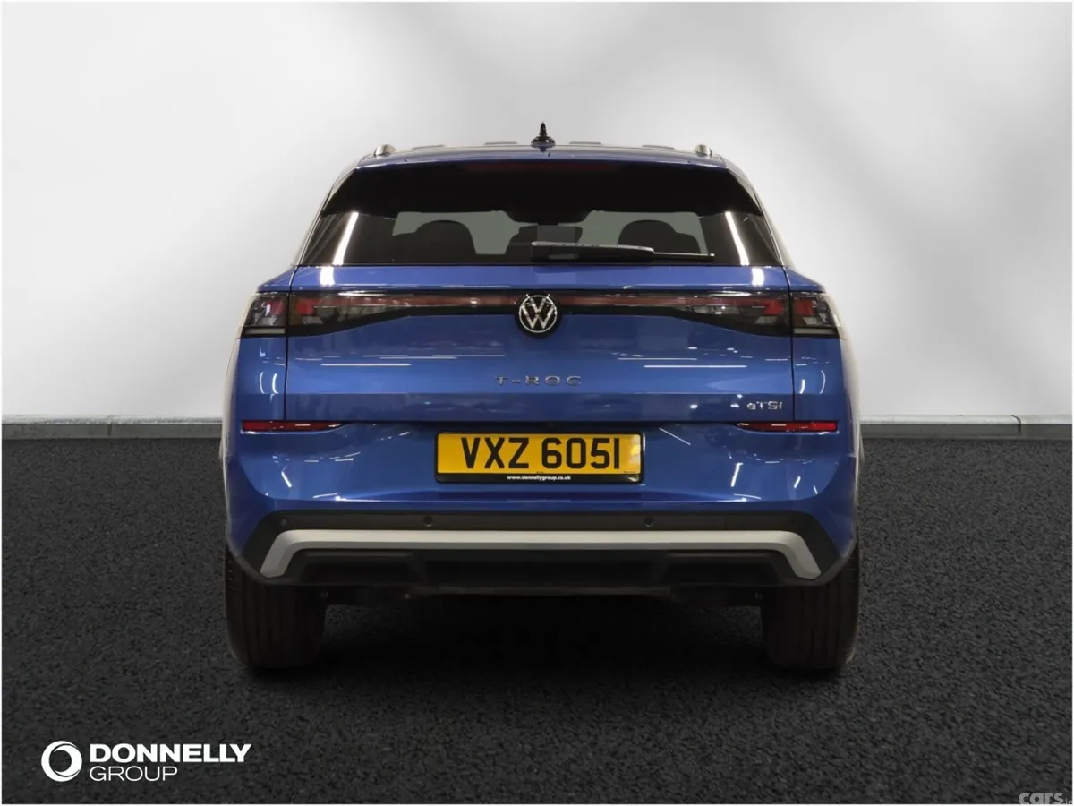 Volkswagen T-Roc Hatchback, Petrol, 2026, Blue