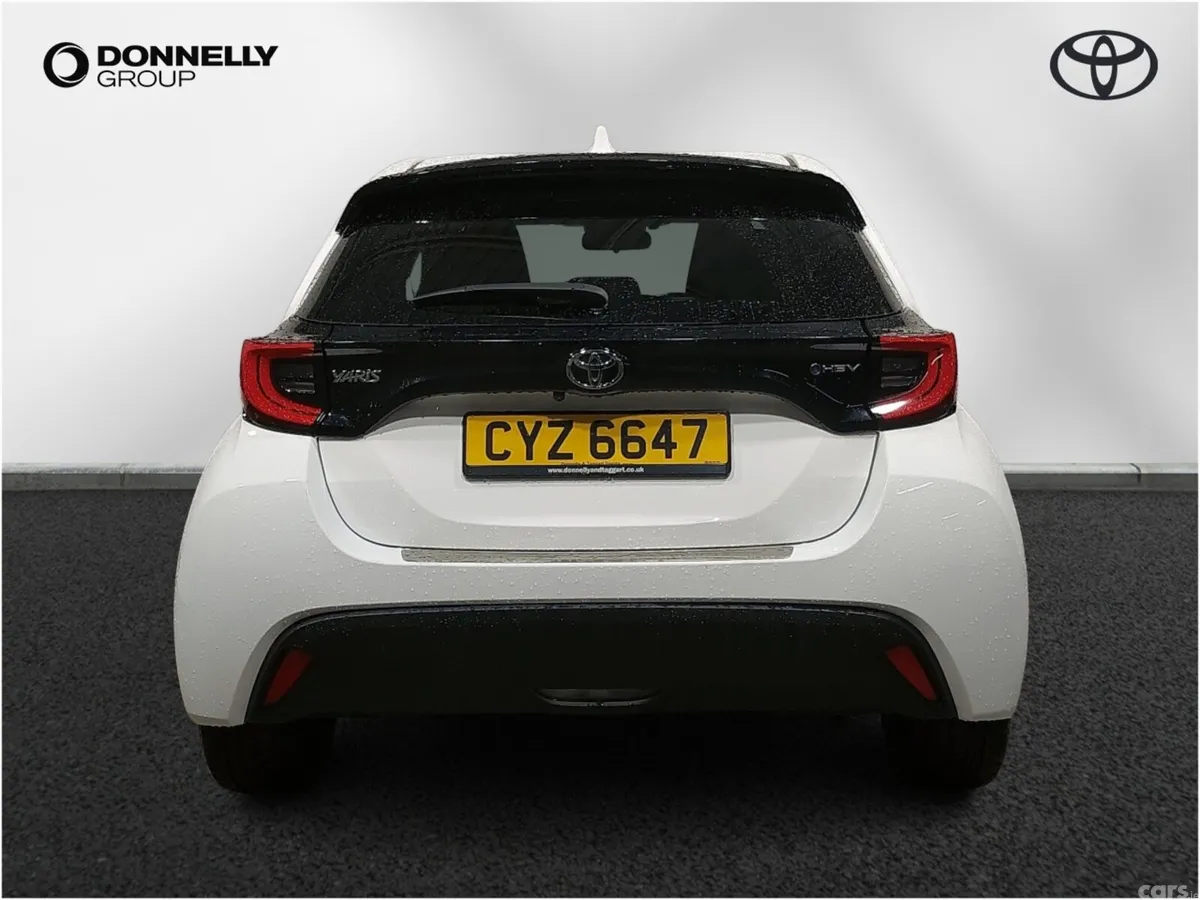 Toyota Yaris Hatchback, Petrol Hybrid, 2024, White