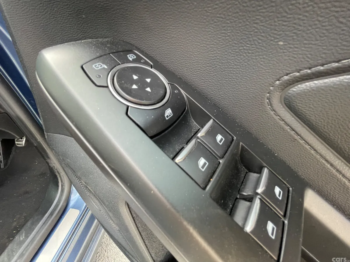 Ford Focus Hatchback, Diesel, 2020, Blue