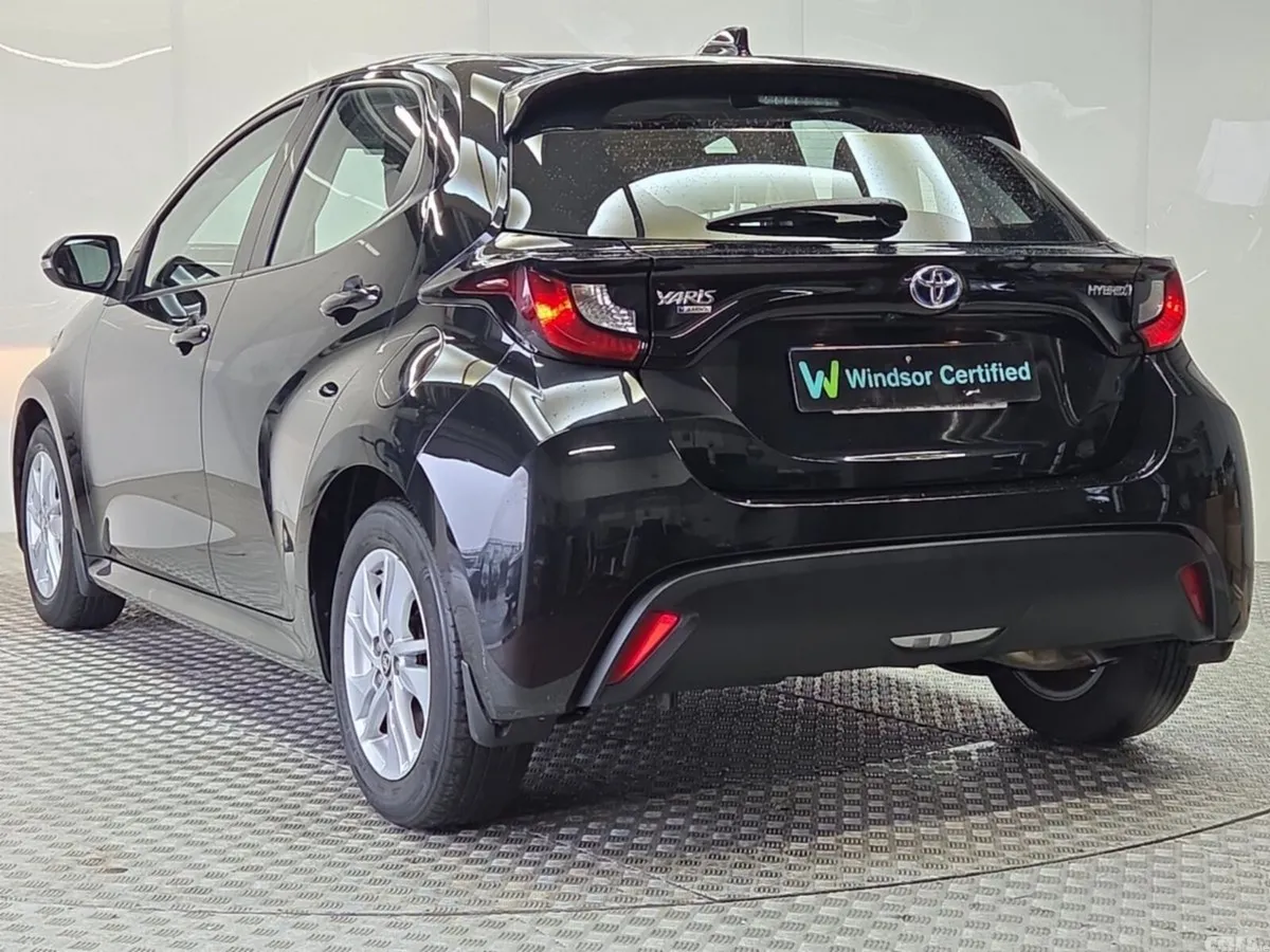 Toyota Yaris Hatchback, Petrol Hybrid, 2022, Black