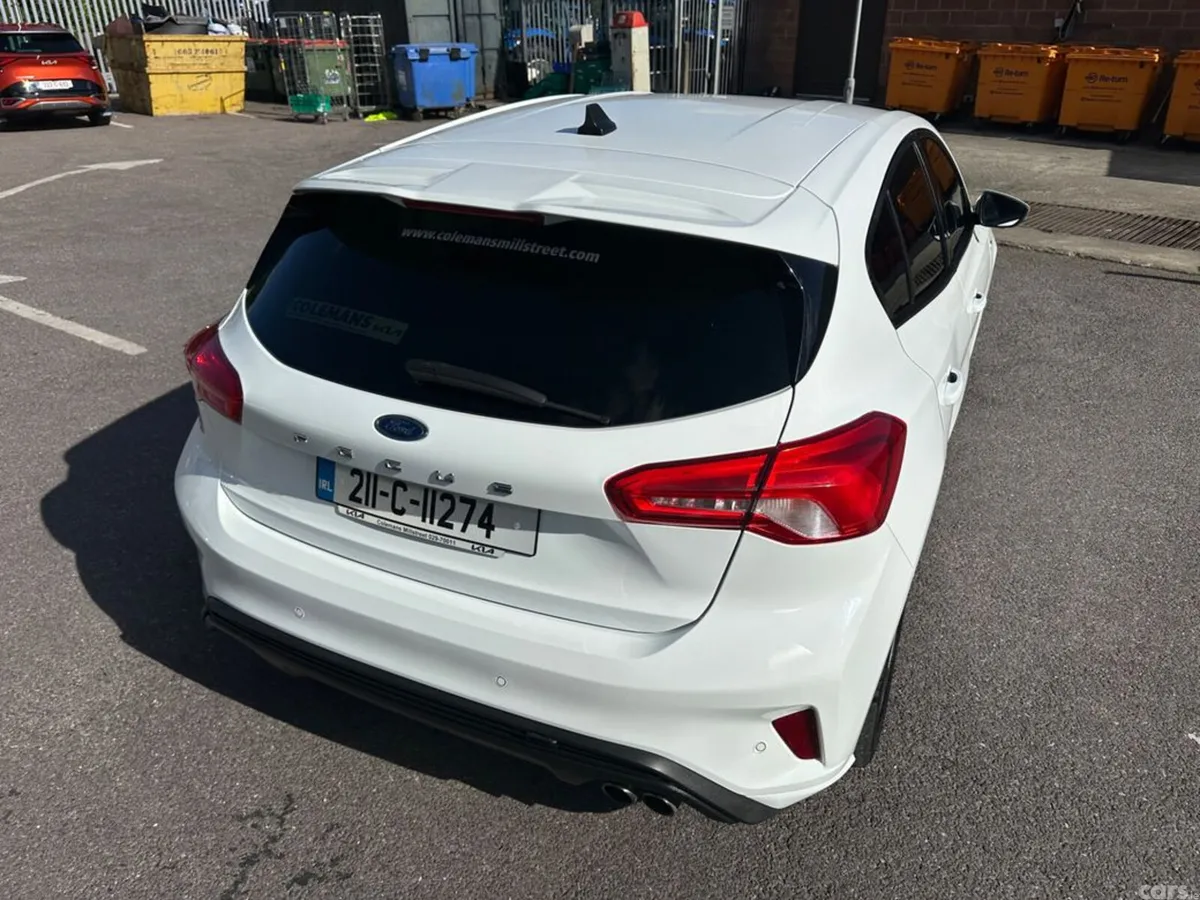 Ford Focus Hatchback, Diesel, 2021, White
