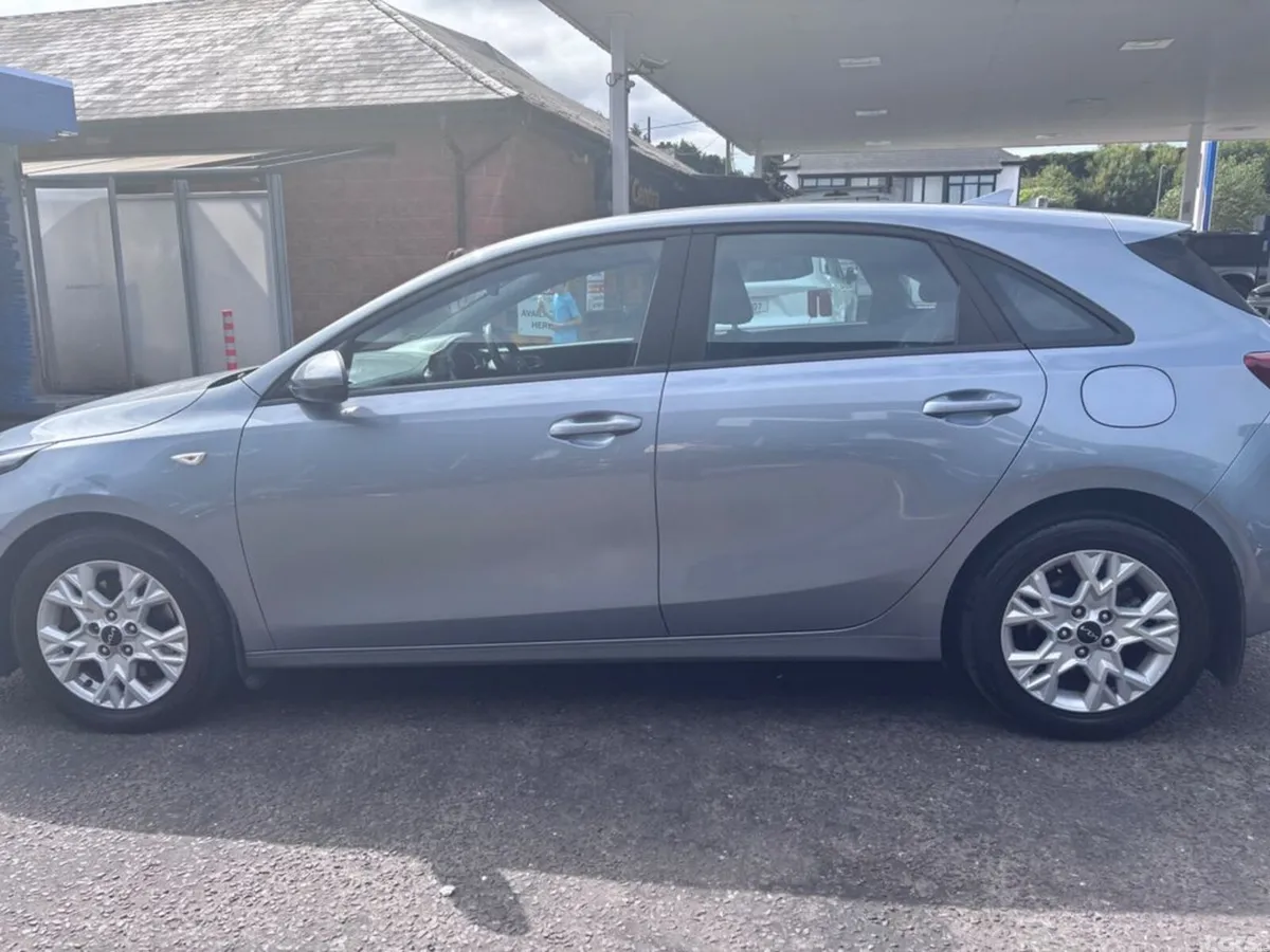 Kia Ceed Hatchback, Diesel Hybrid, 2023, Grey