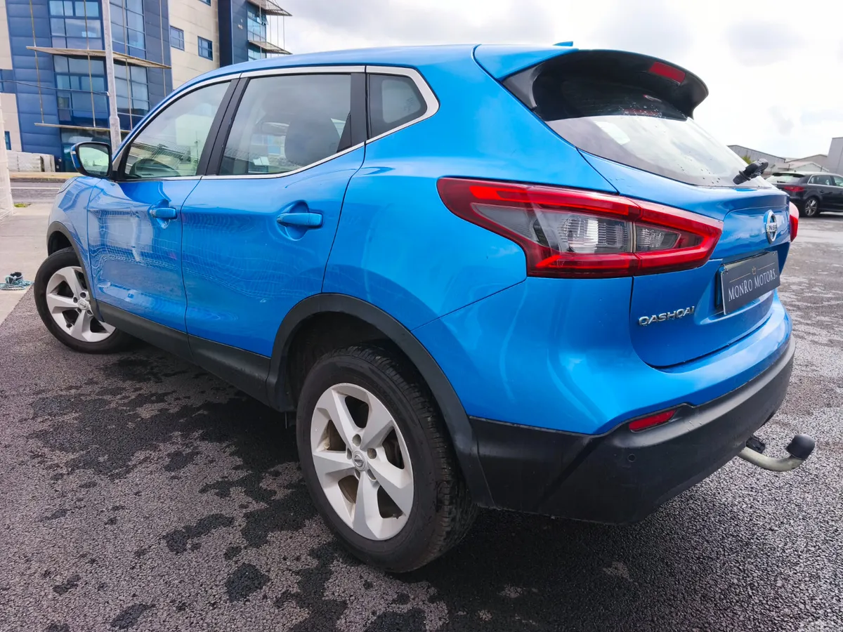 Nissan Qashqai Hatchback, Diesel, 2019, Blue