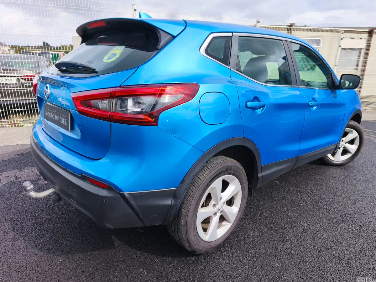 Nissan Qashqai Hatchback, Diesel, 2019, Blue