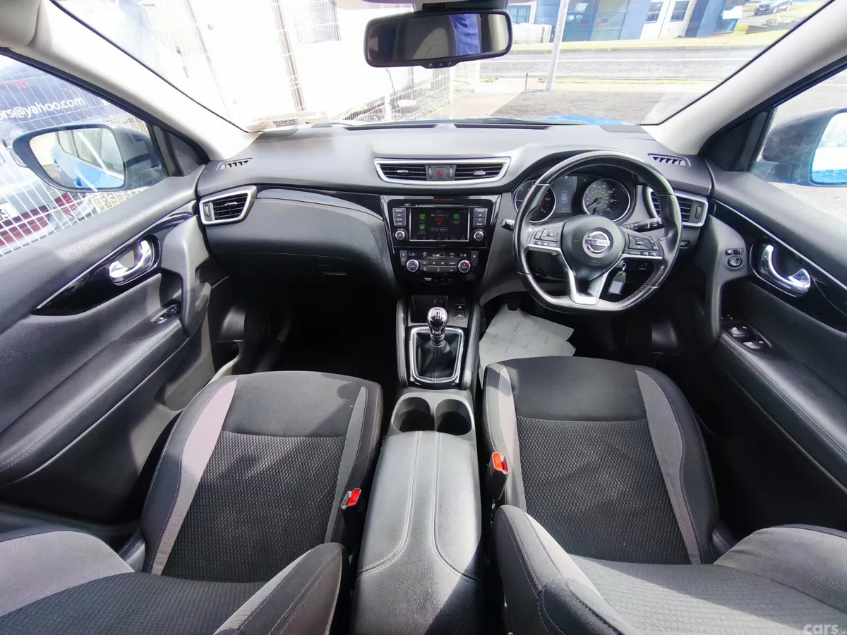 Nissan Qashqai Hatchback, Diesel, 2019, Blue