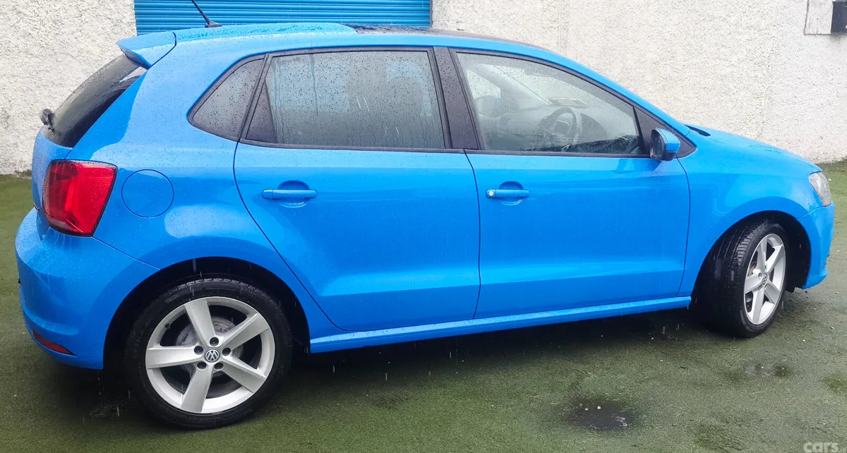 Volkswagen Polo Hatchback, Petrol, 2016, Blue