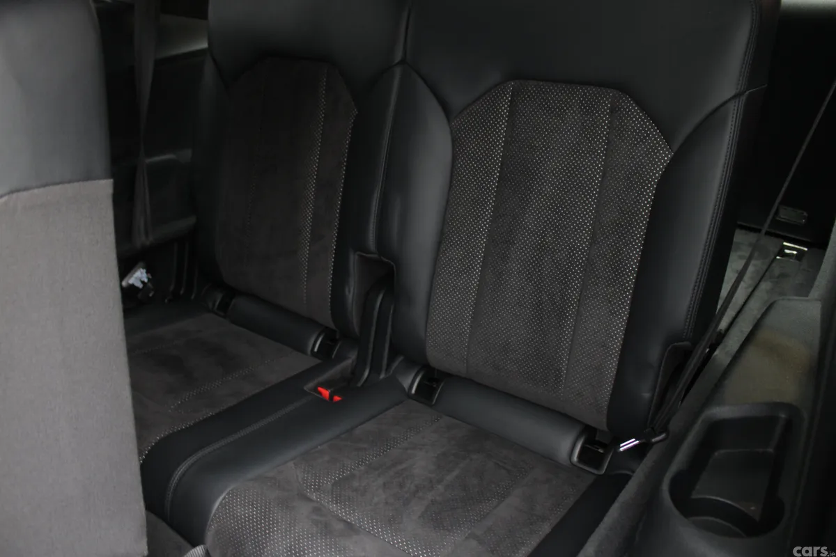 Audi Q7 SUV, Diesel Hybrid, 2019, Black