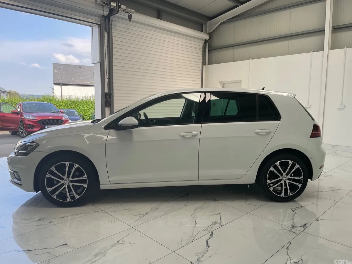 Volkswagen Golf Hatchback, Petrol, 2019, White