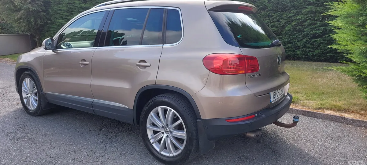 Volkswagen Tiguan SUV, Diesel, 2016, Brown