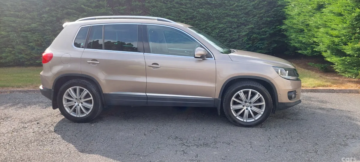 Volkswagen Tiguan SUV, Diesel, 2016, Brown