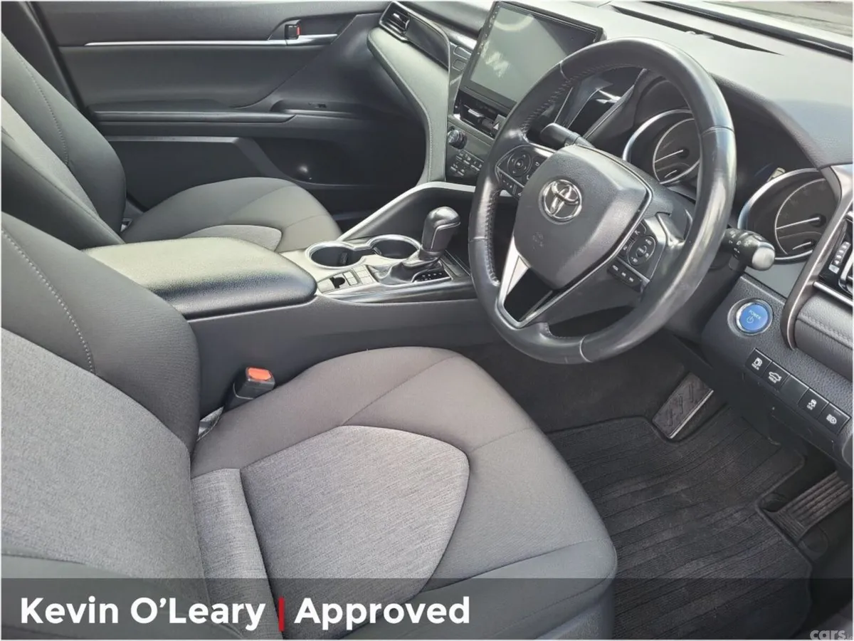 Toyota Camry Saloon, Petrol Hybrid, 2022, Black