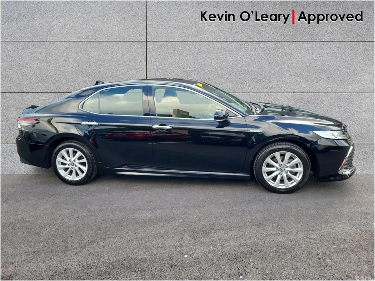 Toyota Camry Saloon, Petrol Hybrid, 2022, Black