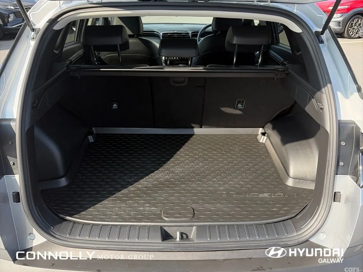 Hyundai Tucson SUV, Petrol Plug-in Hybrid, 2023, Grey
