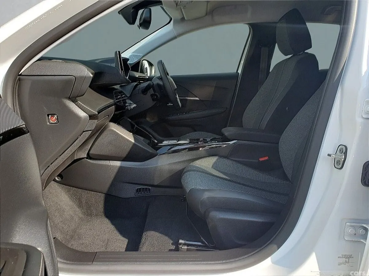 Peugeot 208 Hatchback, Electric, 2025, White