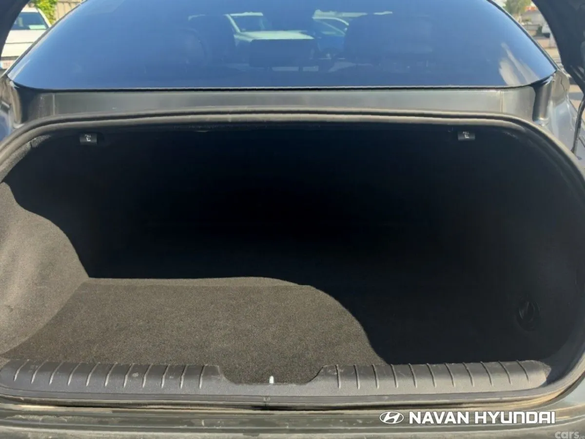 Hyundai IONIQ 6 Saloon, Electric, 2023, Green