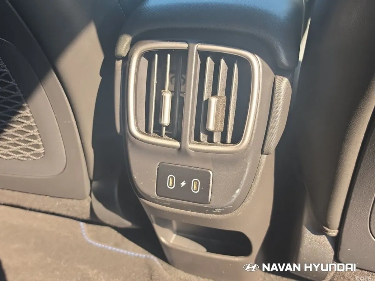 Hyundai IONIQ 6 Saloon, Electric, 2023, Green
