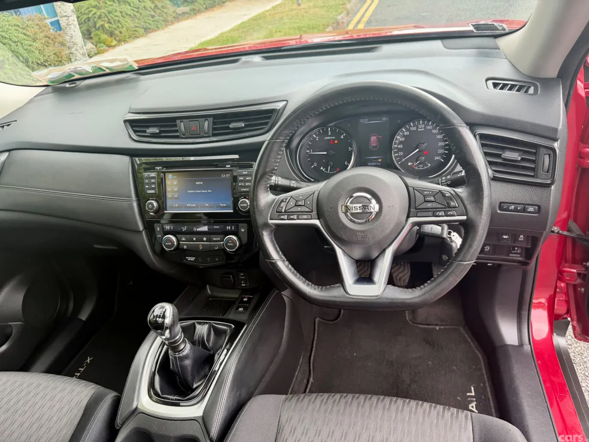 Nissan X-Trail SUV, Diesel, 2018, Red