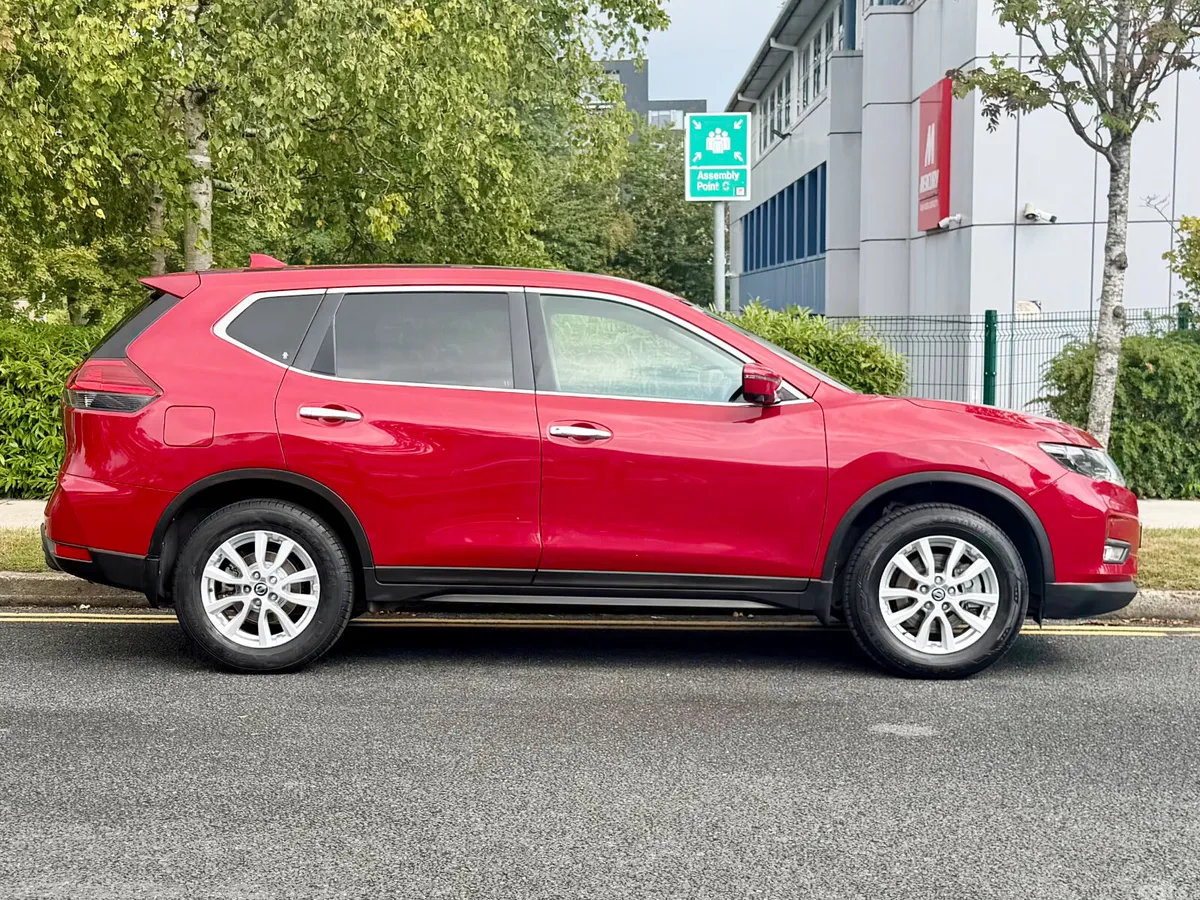 Nissan X-Trail SUV, Diesel, 2018, Red